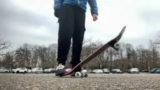 NEW Skateboard also doing some tricks please dont judge me 