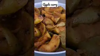 APPLE CURRY #applerecipe #veganrecipes #vegancurry #shorts #vegetarianrecipes #apple #applerecipes