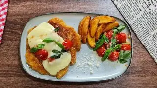 اسكالوب ميلانيز بطريقة احترافية سهلة رووعة👌👌😋 جربوهاا #اسكالوب #دجاج Escalope Milanese