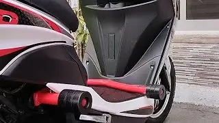 Cómo quitar las tapas para revisar la bujía de la moto.#italika #motos #D150