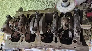 What torque specifications do the connecting rod bearings for a 2007 Ford Fiesta 1.6lt require?