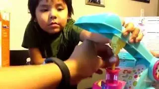 Mouse gets Magic Marshmallow Stuffer!!