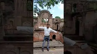 छतरपुर जिले में स्थित धुबेला एक महत्वपूर्ण ऐतिहासिक और पर्यटन स्थल है। यह महाराजा छत्रसाल संग्रहालय