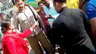 woman fight Ghumarwin Bus stand @Urban__World