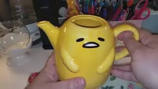 GUDETAMA: The Lazy Egg 🍳 Teapot!
