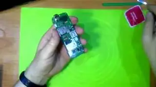 Nokia c2 дисплей светится белым