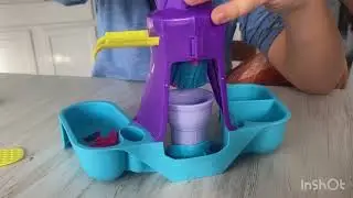 Kinetic Sand, Soft Serve Station Ice Cream Cones review #kidstoys #review #kidsfun #educationaltoys