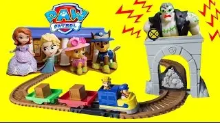 Paw Patrol Chase and Skye Adventure Bay Railway Track