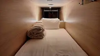 The Cheapest Hotel in London?!?! Zedwell Capsule Hotel