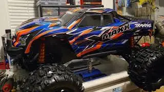 Traxxas Xmaxx 8s V6 Belted unboxing!!!!!