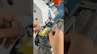 Semi automatic tiny cable fiber cable label fold labeling machine