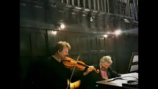 LO&Iuml;C MALLI&Eacute; 