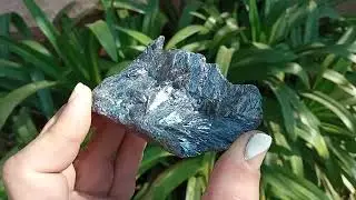 4907 Hematite Silver Crystal leaf formation #displayspecimens  www.facebook.com/funkybazarcrystals
