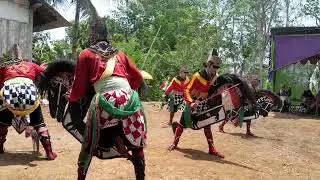 Ebeg Guna sari among rogo kalipancur. live belaran tari kreasi prajuritan..