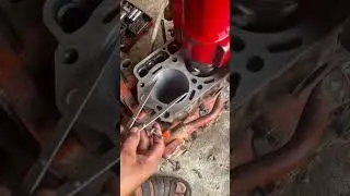 Cylinder Block Boring Process #shortsfeed #engineblock #machine #mechanic #engine