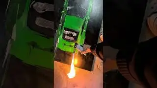 Мечтал о сувенире NFS:Underground 2 &mdash; его не было. Создал сам: 350Z с обложки на холсте. Как вам?