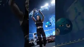 Look close, Rhea Ripley is absolutely ready to YEET tonight.🤘🤯#RheaRipley #YEET #WWE #WWERaw  #Mami