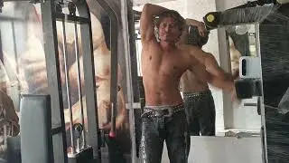 Posing.💪 #gym #posing 