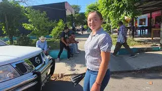 Encontramos chicas muy guapas comprando 😮 en la plaza de Nuevo Eden 🤩