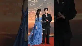 Zhang JingYi was holding Chen Zhe Yuan's arm at 2025 weibo award#zhangjingyi #chenzheyuan