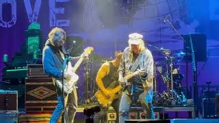 Neil Young Chrome Hearts Hey Hey My My into Like a Hurricane at Deer Lake Park Sept 8 2025