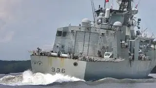 War Ship and Container Giants - 30 Minutes of Raw Marine Traffic