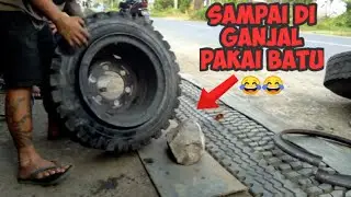 Ribetnya Bongkar Ban Forklift