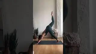 🇲🇽🇨🇴 Katiann Jo 💋🌍 #Yoga #YogaLife