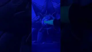 DIBUJO un POK&Eacute;MON🌟 con LUCES 🟦💡LED AZULES💡🟦 #pokemon
