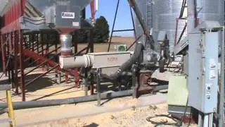 KLEENair Vacuum Grain Screener - Self-Powered