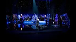 Kelly Clarkson &mdash; Underneath The Tree (Live from the 88th Annual Christmas In Rockefeller Center)