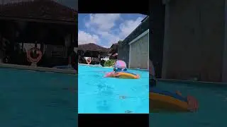 baby swim #anak #rekomendasiwisataanak#family #familyvlog #babyswimming
