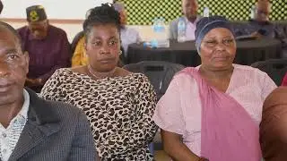 MBUNGE WA JIMBO LA BABATI MJINI Ndg.  EMMANUEL KHAMBAY ATETA NA WAZEE WA JIMBONI KWAKE. 