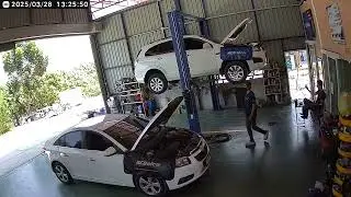 M7.9 hit a car repair shop in Samut Sakhon province, Thailand