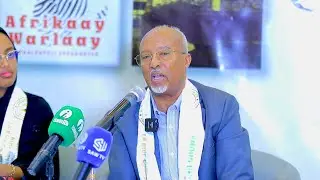 Bandhigga buugta 'Afrikaay Warlaay' iyo 'The Eton College of Somaliland' ee Ambassador Bashiir Good.