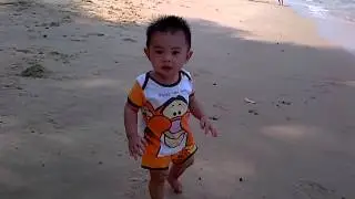 Pee Alex @ East Coast Beach