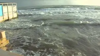 Punta Secca , mare mosso dell'1 dicembre 2014 nei pressi dello chalet Enzo a mare