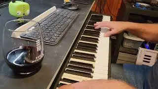 Novembeat 2025 16 - Low-Effort 4-Chord Piano Vamp