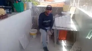 Fazendo acabamento no novo vaso