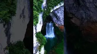 waterfall 🌊🏖️