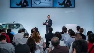 Nissan Announces Autonomous Drive Plan by 2020
