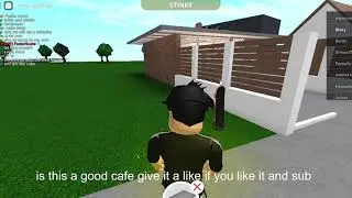 [My cafe tour + And giving people cake] Roblox bloxburg