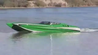This M31 Speed Boat does 176 MPH!