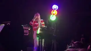 Caroline Rose, &ldquo;Jeannie Becomes a Mom&rdquo; - live at Music Hall of Williamsburg