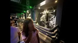 VAL EN JURASSIC WORLD THE  EXPERIENCE 2025 MADRID