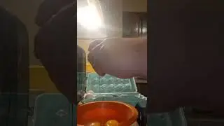 Making  scrabbled eggs