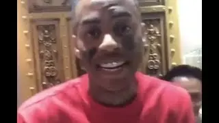 Бук ответил на удаление аккаунта в Instagram за то, что он снимал, как он становится топовым