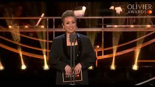 Lea Salonga presenting the Best actress awards at the Olivier 2023