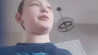 1 random kid shows you his pets