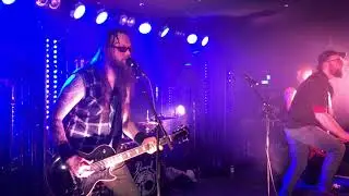 Yö Päivää Keinuttaa Kotiteollisuus Live@Naima Turku 27.04.2018